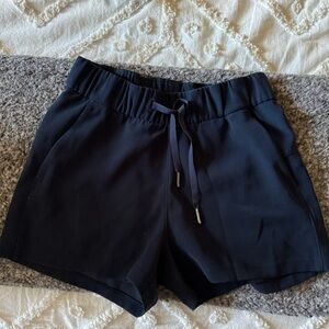 Lululemon shorts - unsure of style name